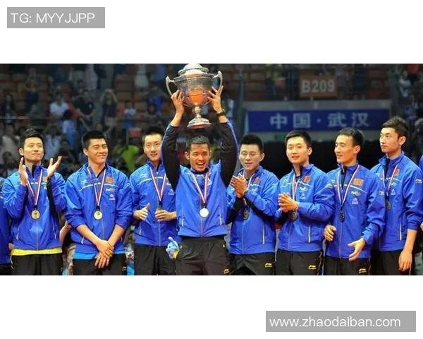 成都羽毛球队在联合会杯积分榜中以63分稳居第一名展现强劲实力